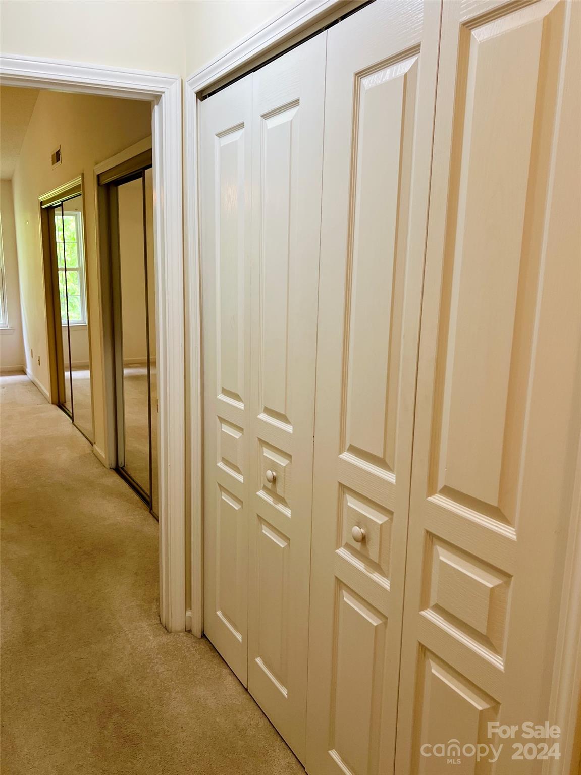 1402 Hyde Park Drive