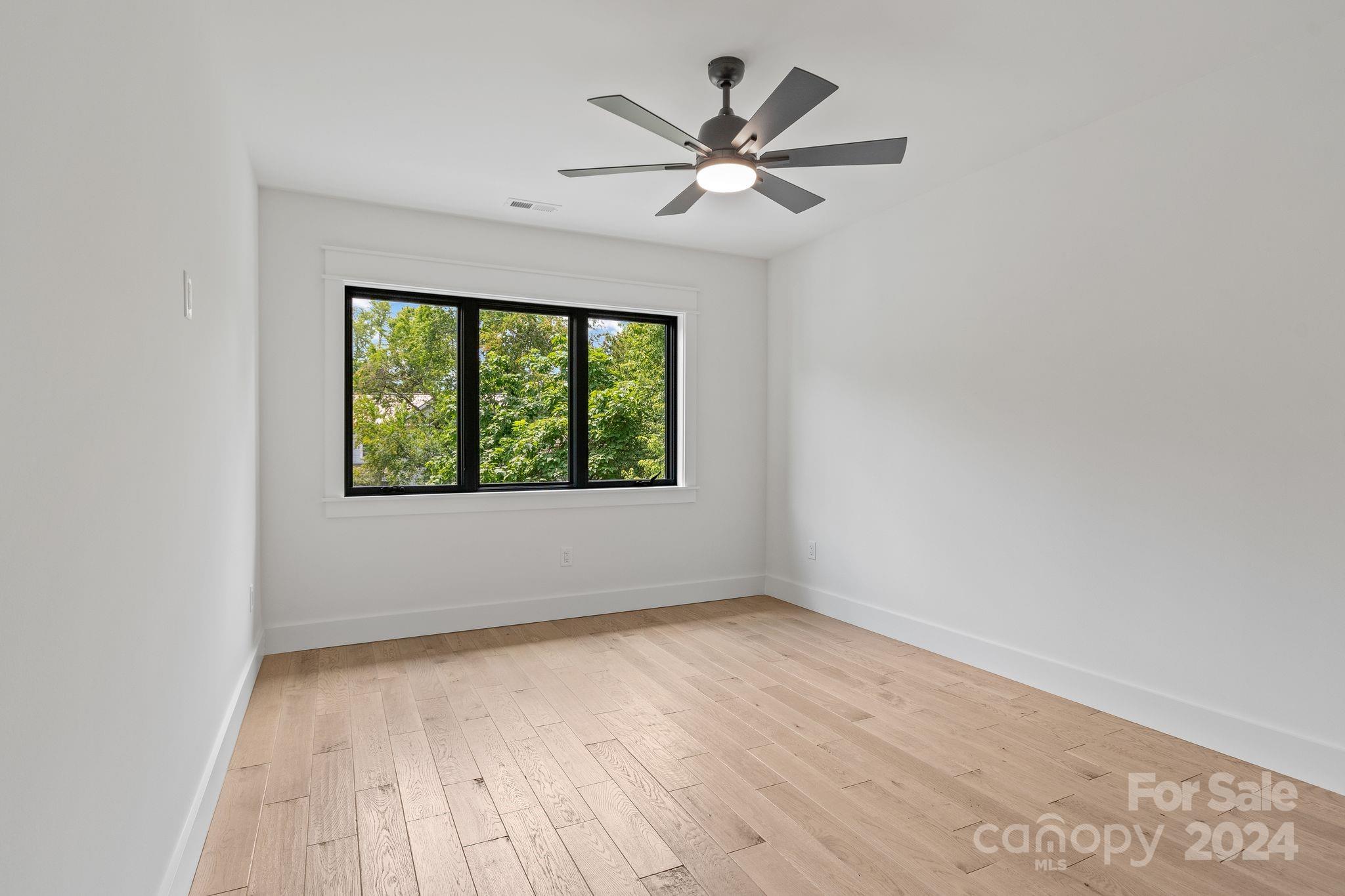 49 Woodrow Avenue