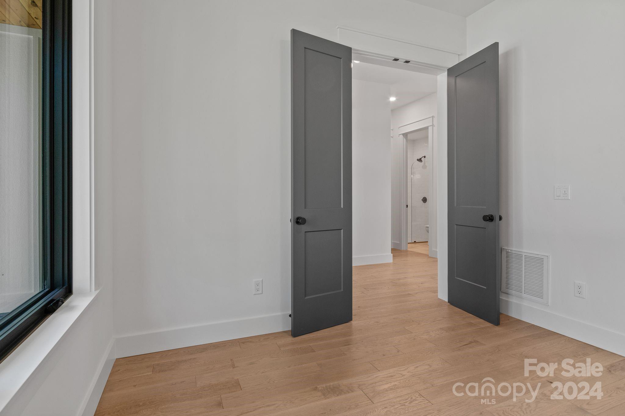 49 Woodrow Avenue
