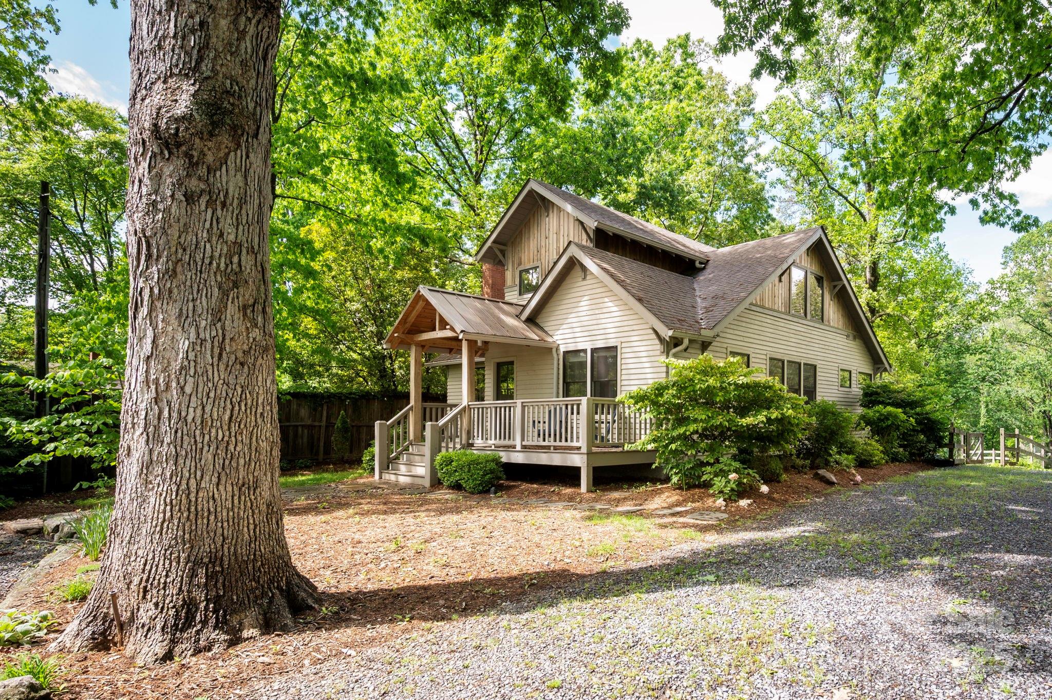 122 and 124 Shelburne Road
