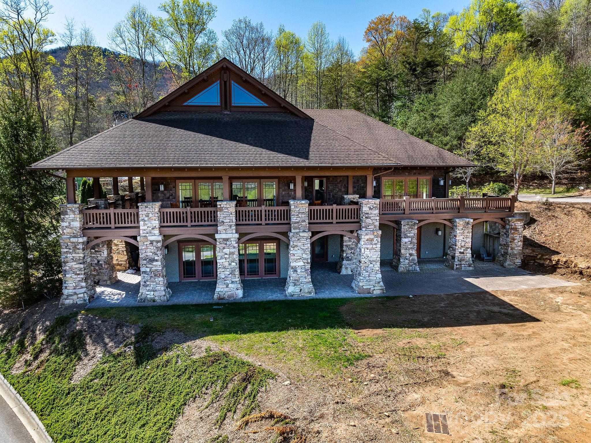 25 Settings Boulevard