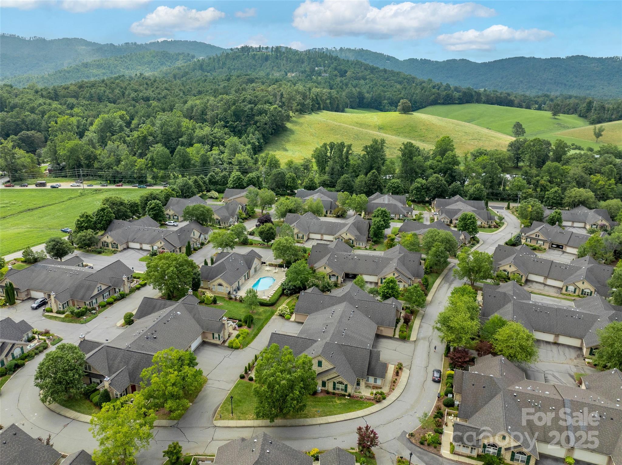 32 Mountain Meadow Circle