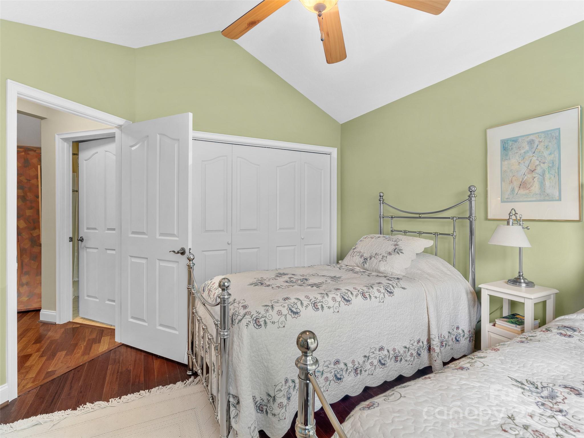 32 Mountain Meadow Circle