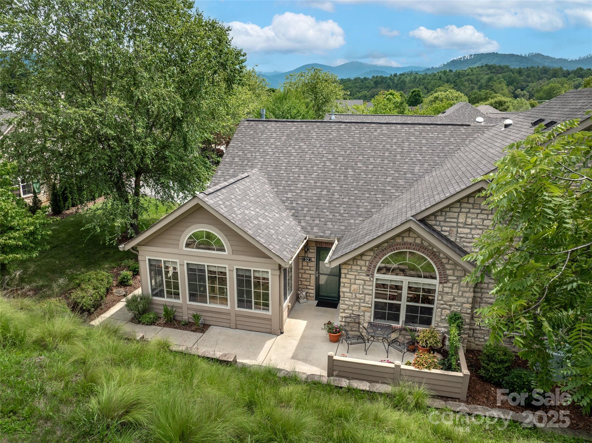 32 Mountain Meadow Circle