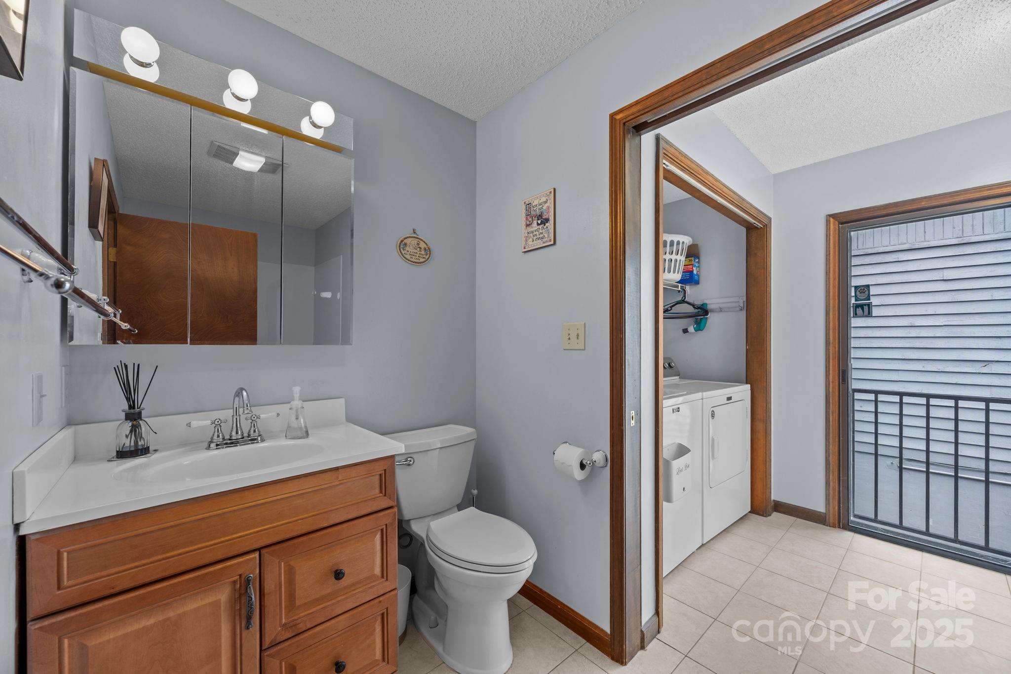 34 Larkspur Court Unit: B