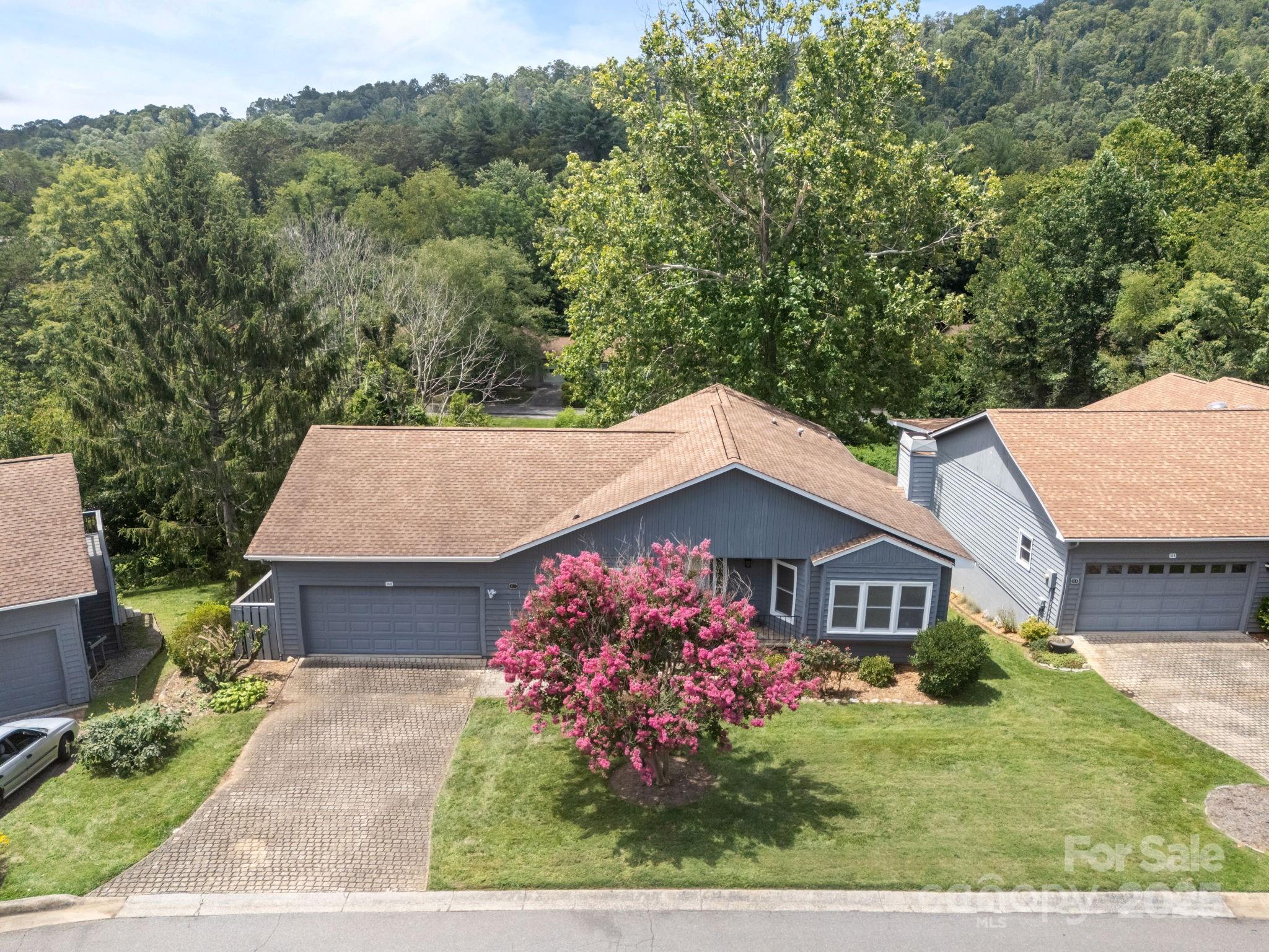 34 Larkspur Court Unit: B