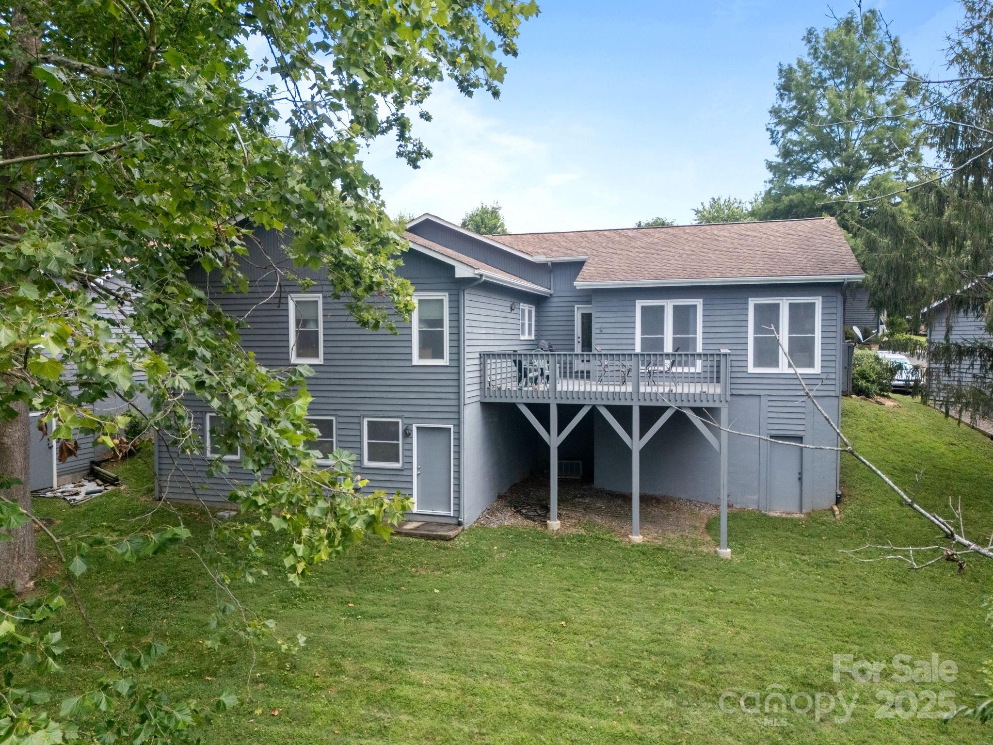 34 Larkspur Court Unit: B