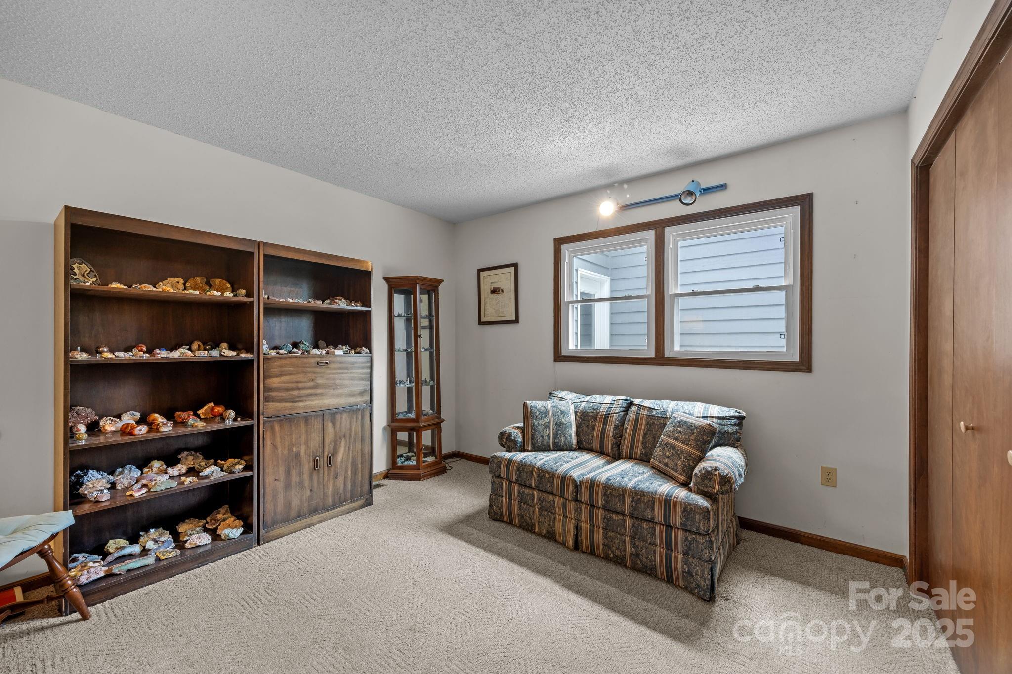 34 Larkspur Court Unit: B