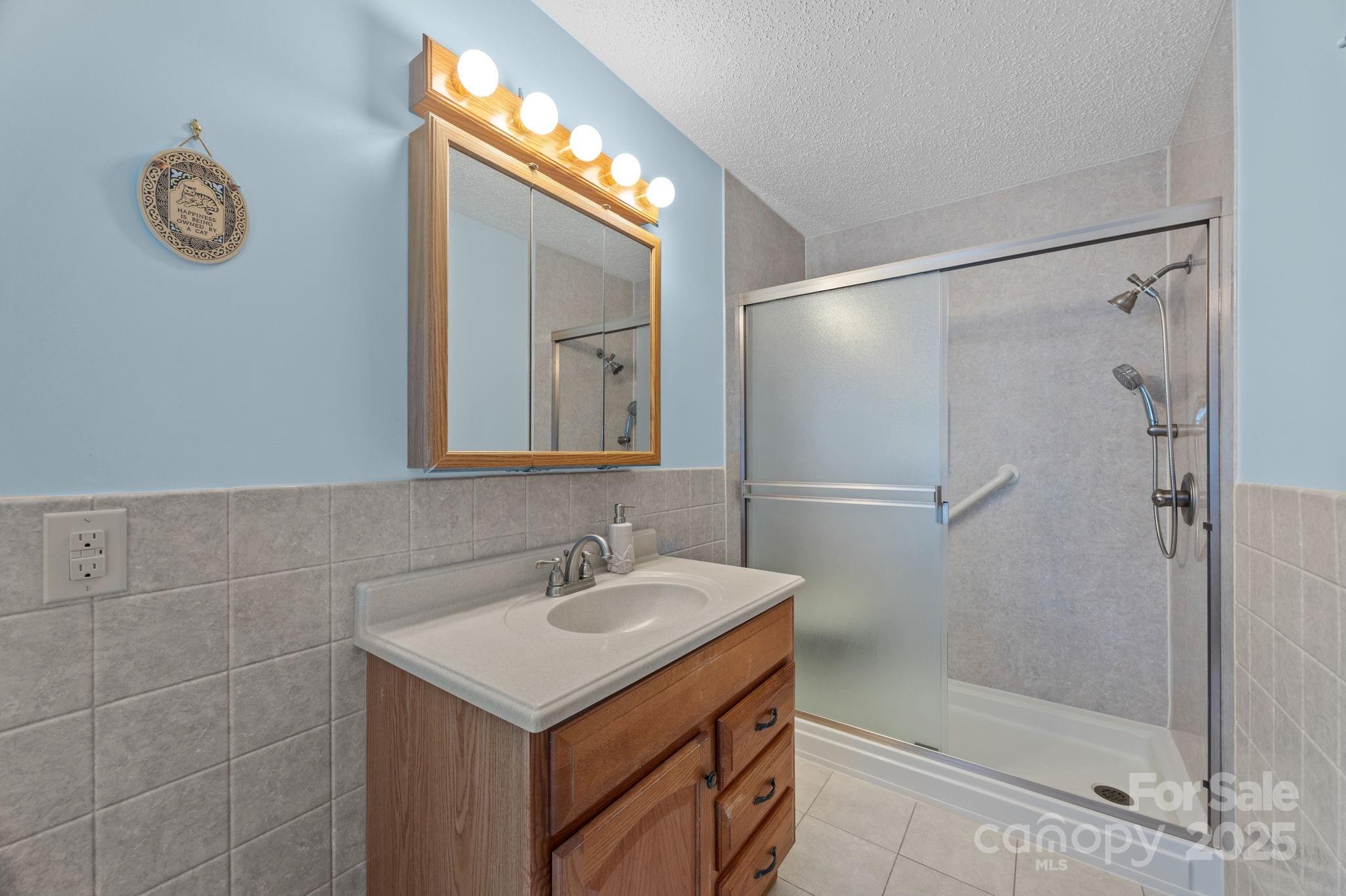 34 Larkspur Court Unit: B