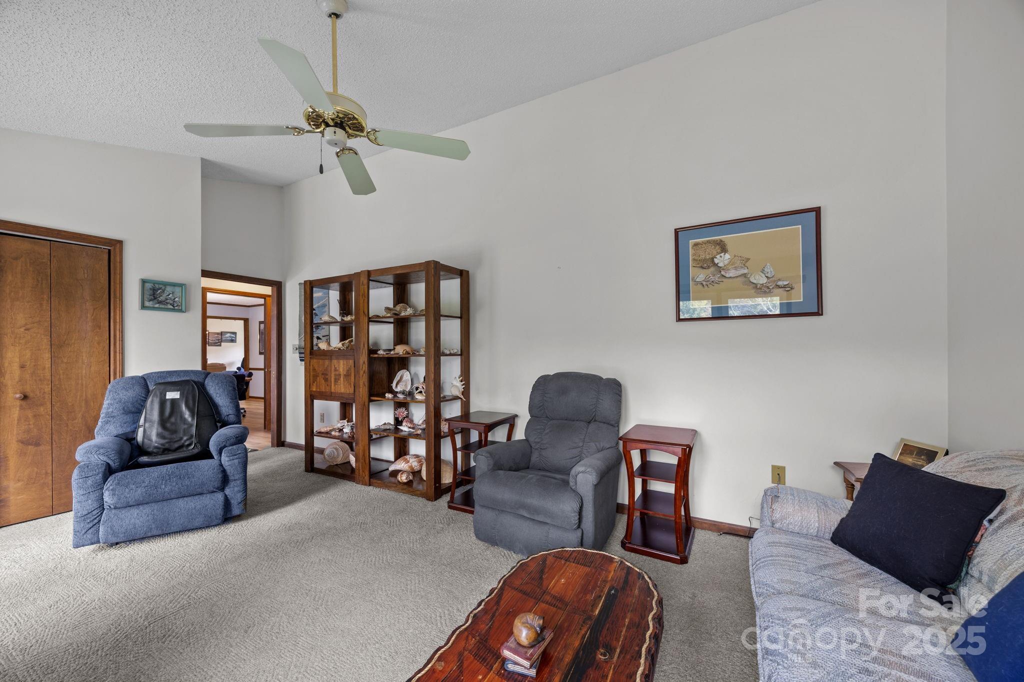 34 Larkspur Court Unit: B