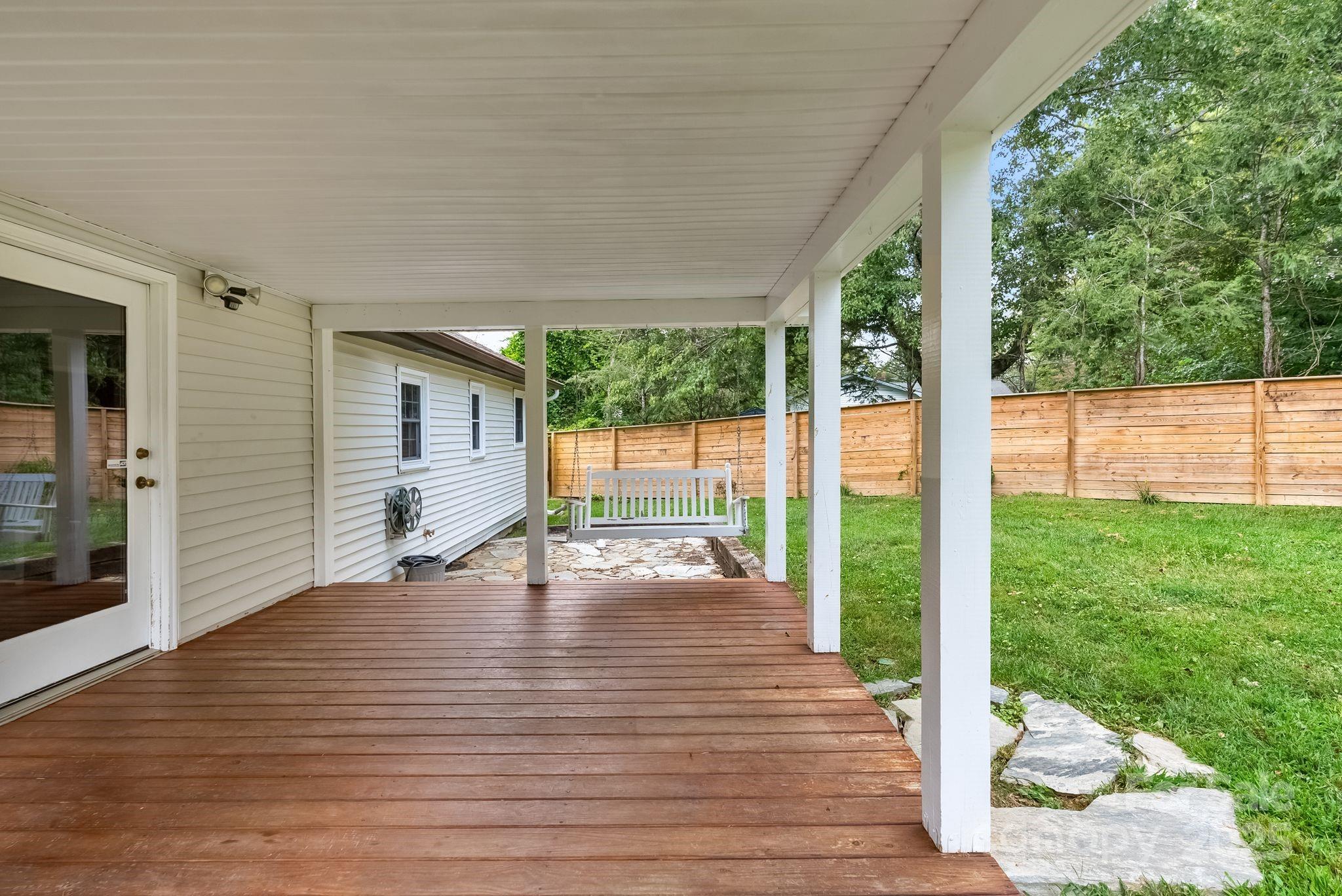10 Wolf Creek Drive