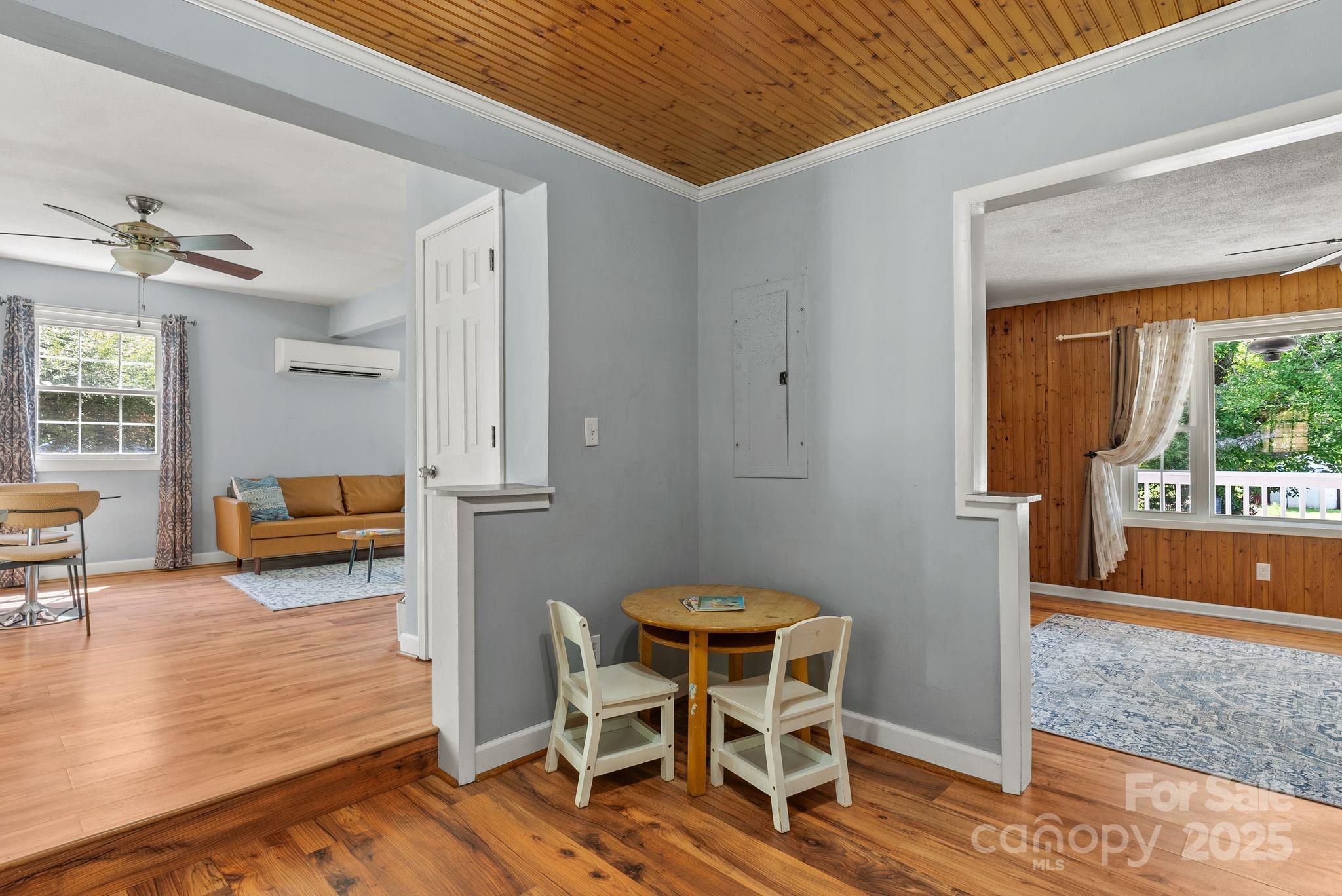 10 Wolf Creek Drive