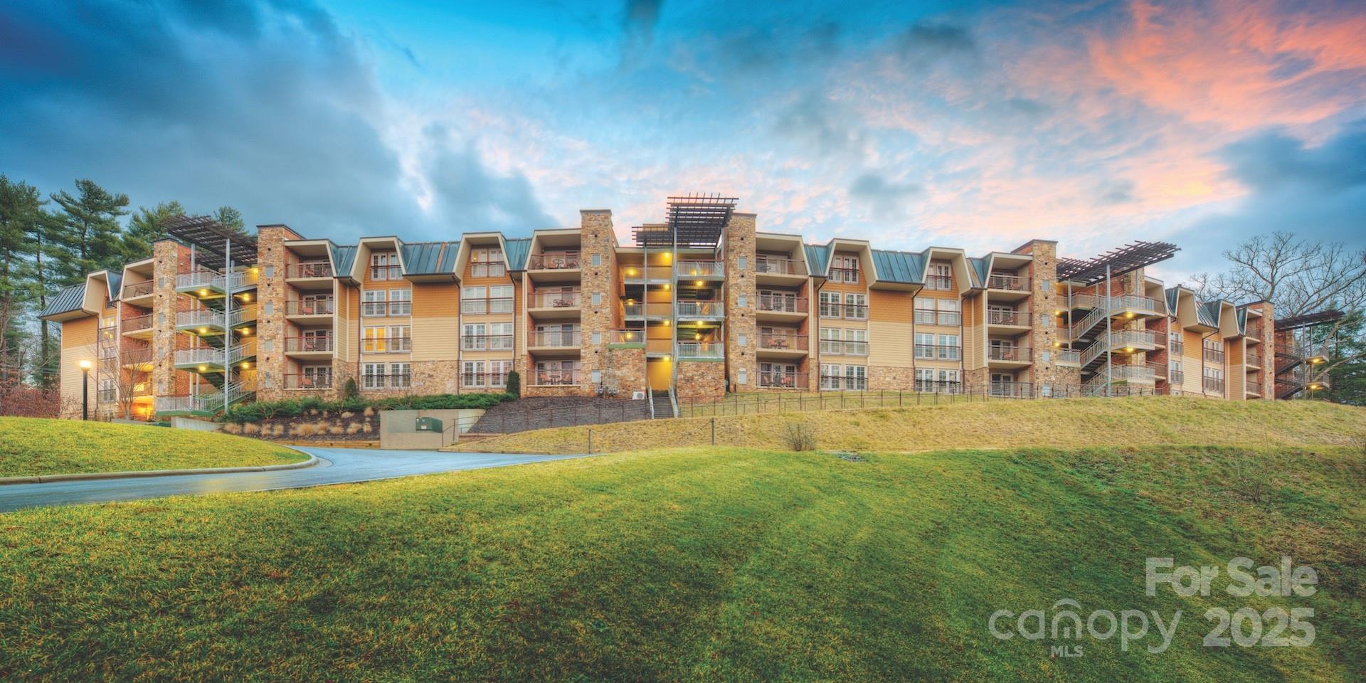 216 Bowling Park Road Unit: 216