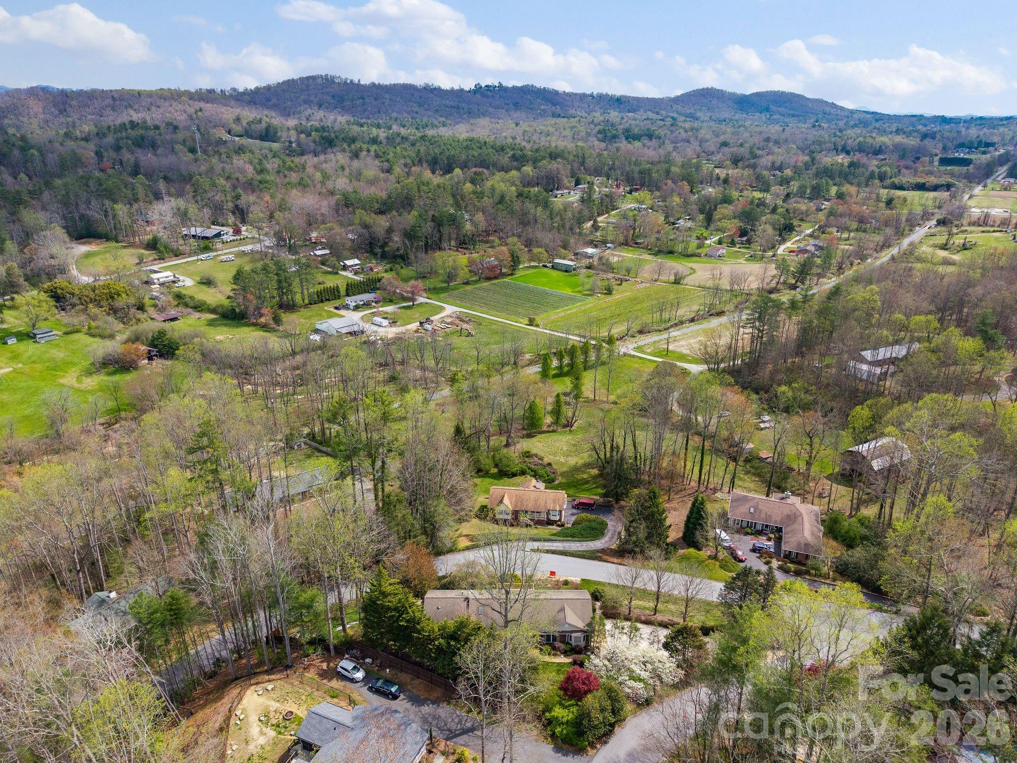 432 Hunters Glen Lane