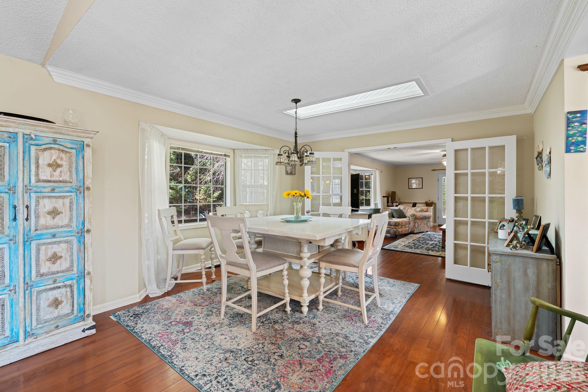 432 Hunters Glen Lane