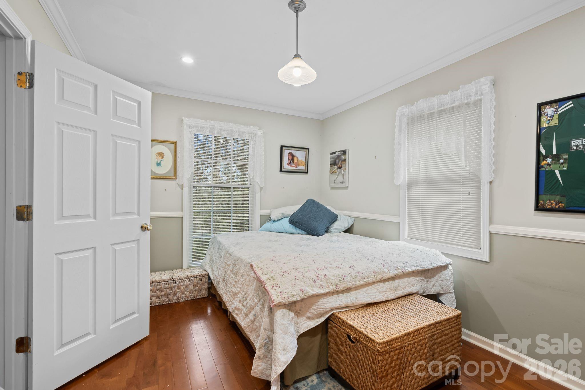 432 Hunters Glen Lane