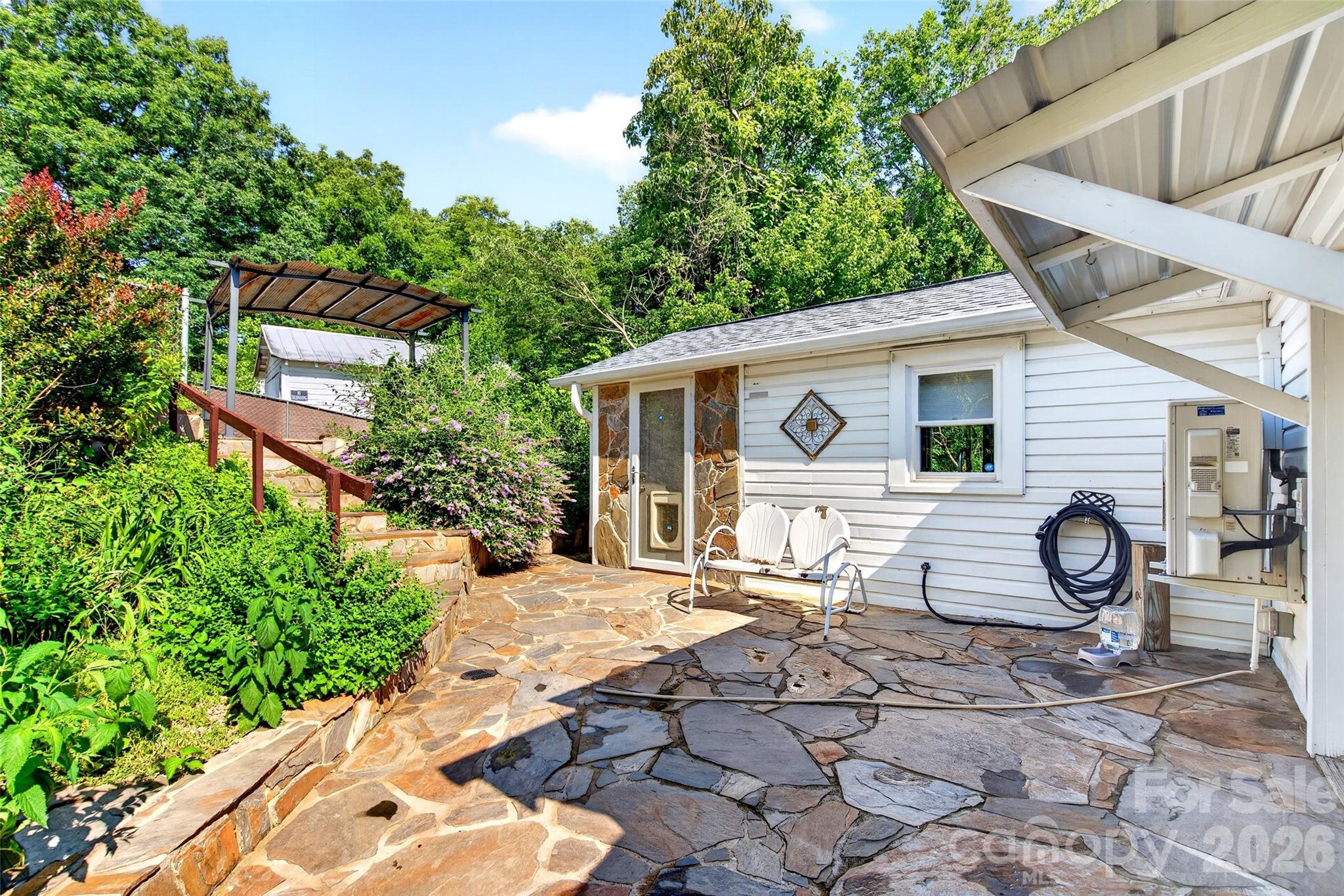119 Seagle Street