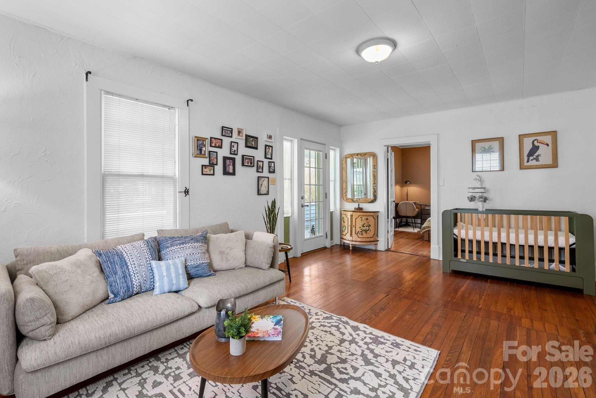 60 Annandale Avenue