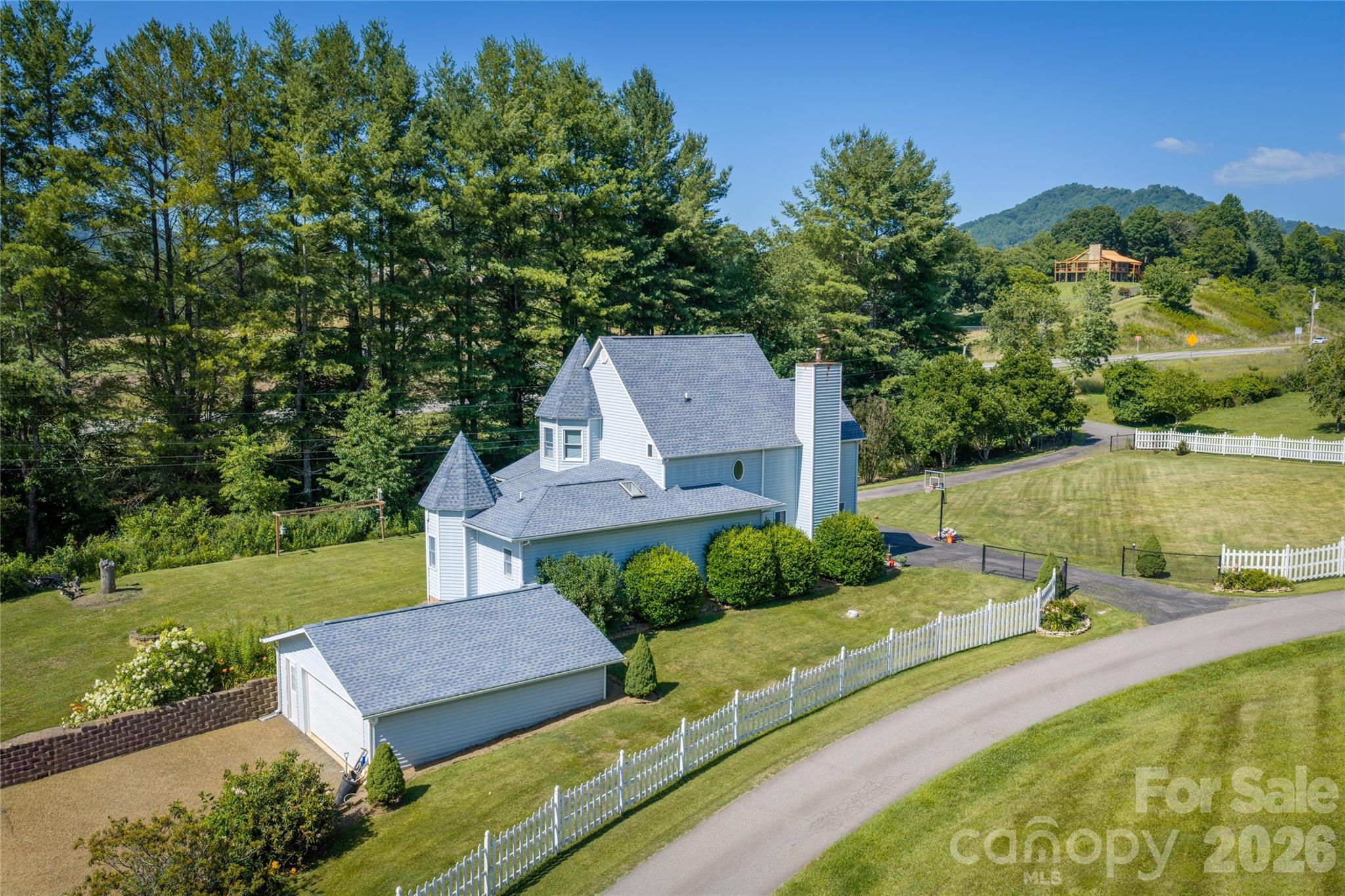 22 Dogwood Circle