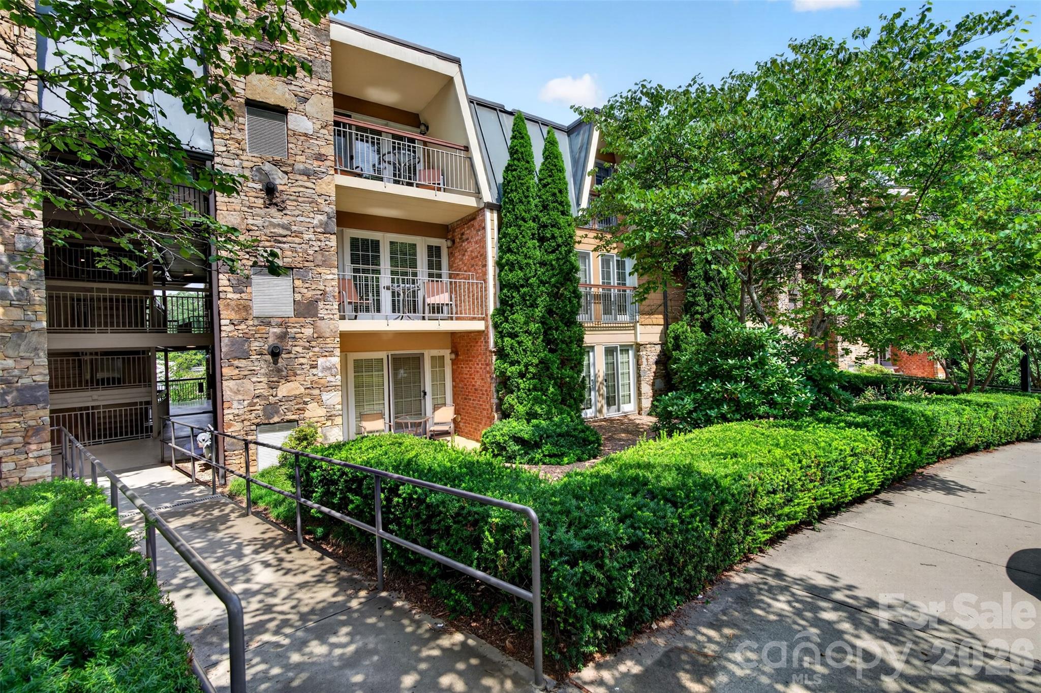 325 Bowling Park Road