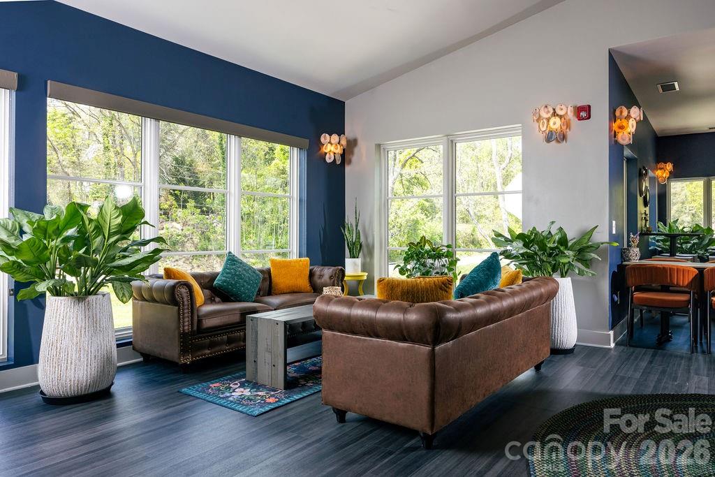 325 Bowling Park Road