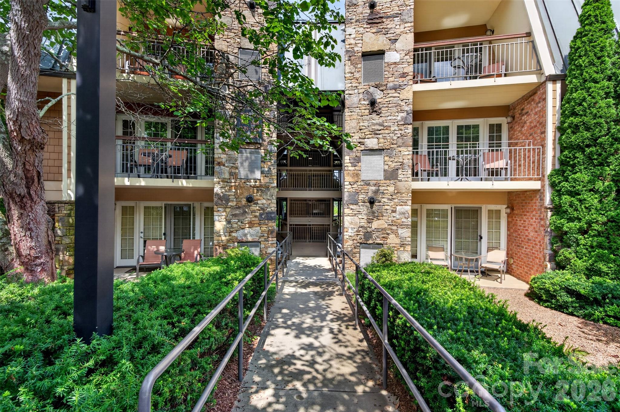 325 Bowling Park Road