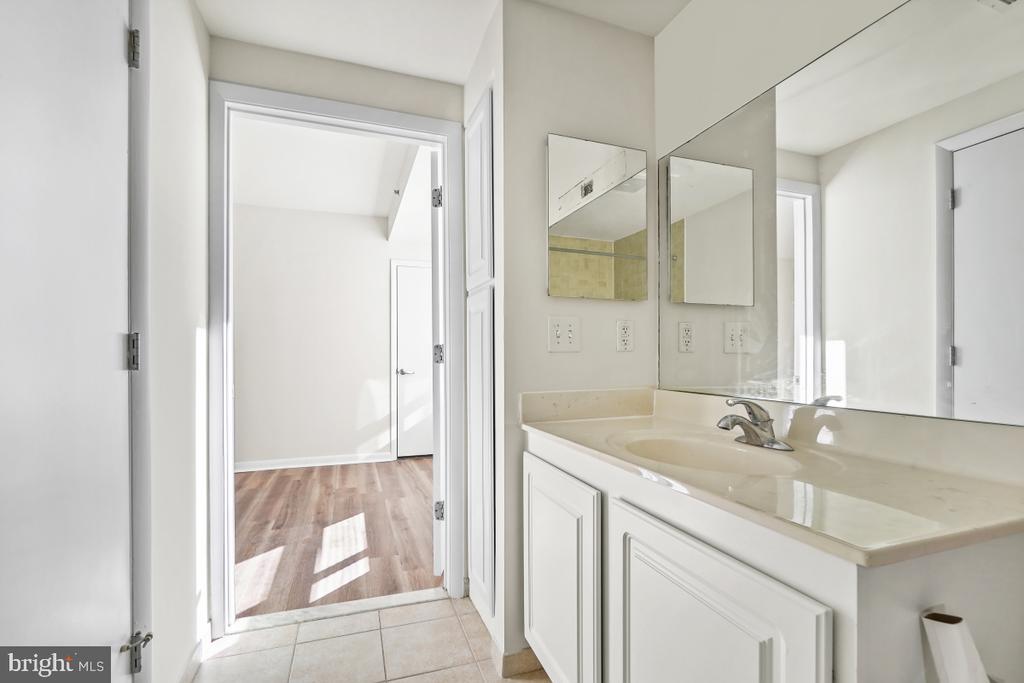 350 G St SW #N507
