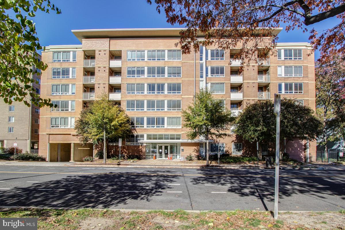 350 G St SW #N507