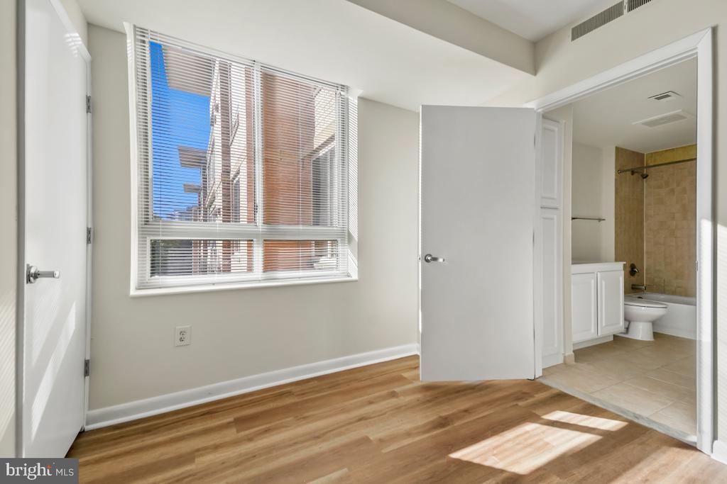 350 G St SW #N507