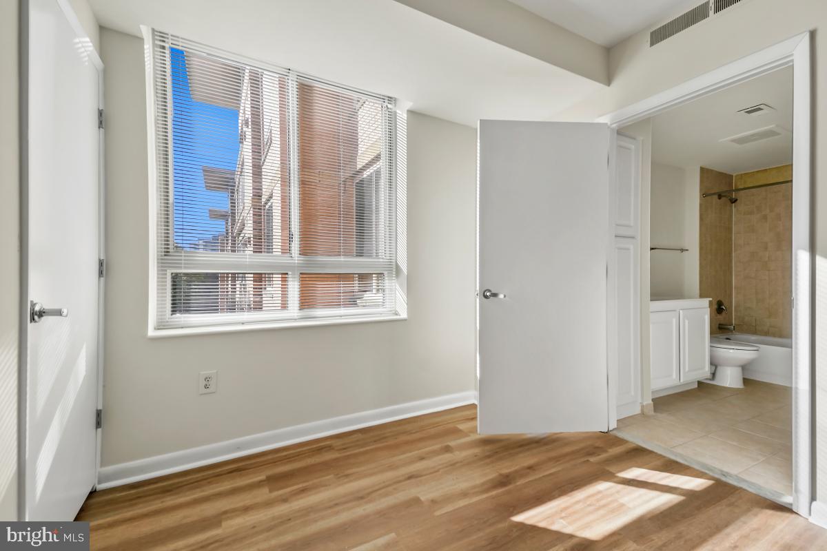 350 G St SW #N507