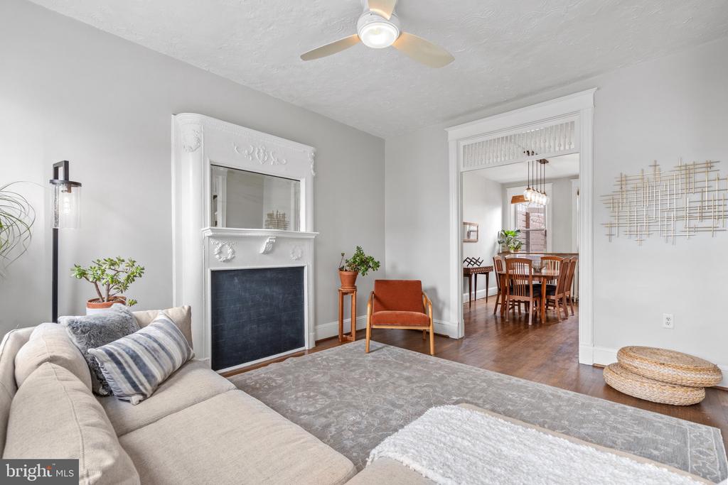 781 Fairmont St NW