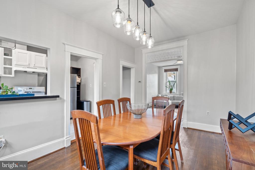 781 Fairmont St NW
