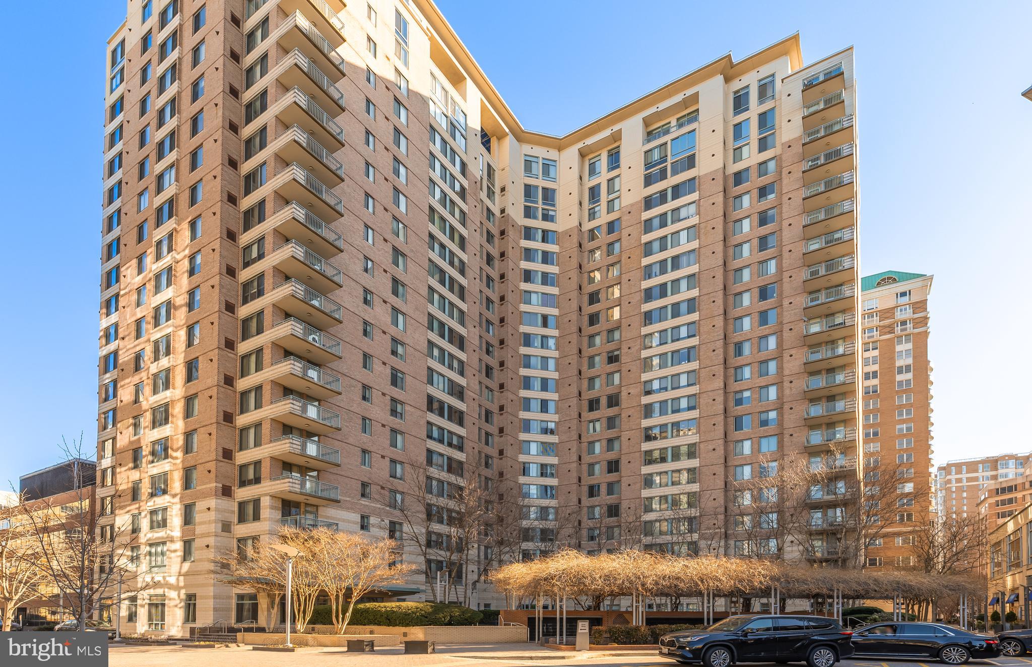 851 N Glebe Rd #1621