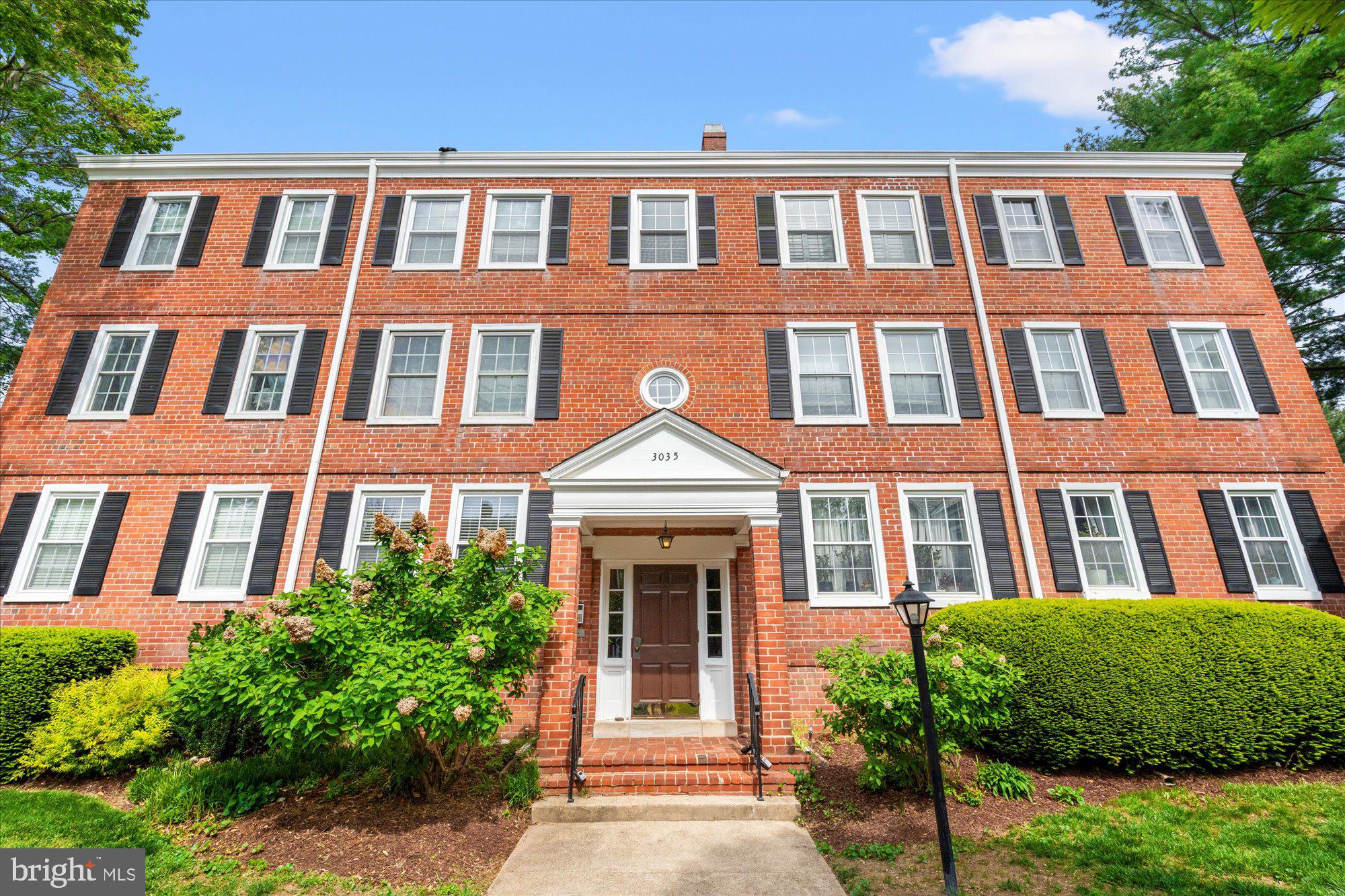 3035 S BUCHANAN ST #C2