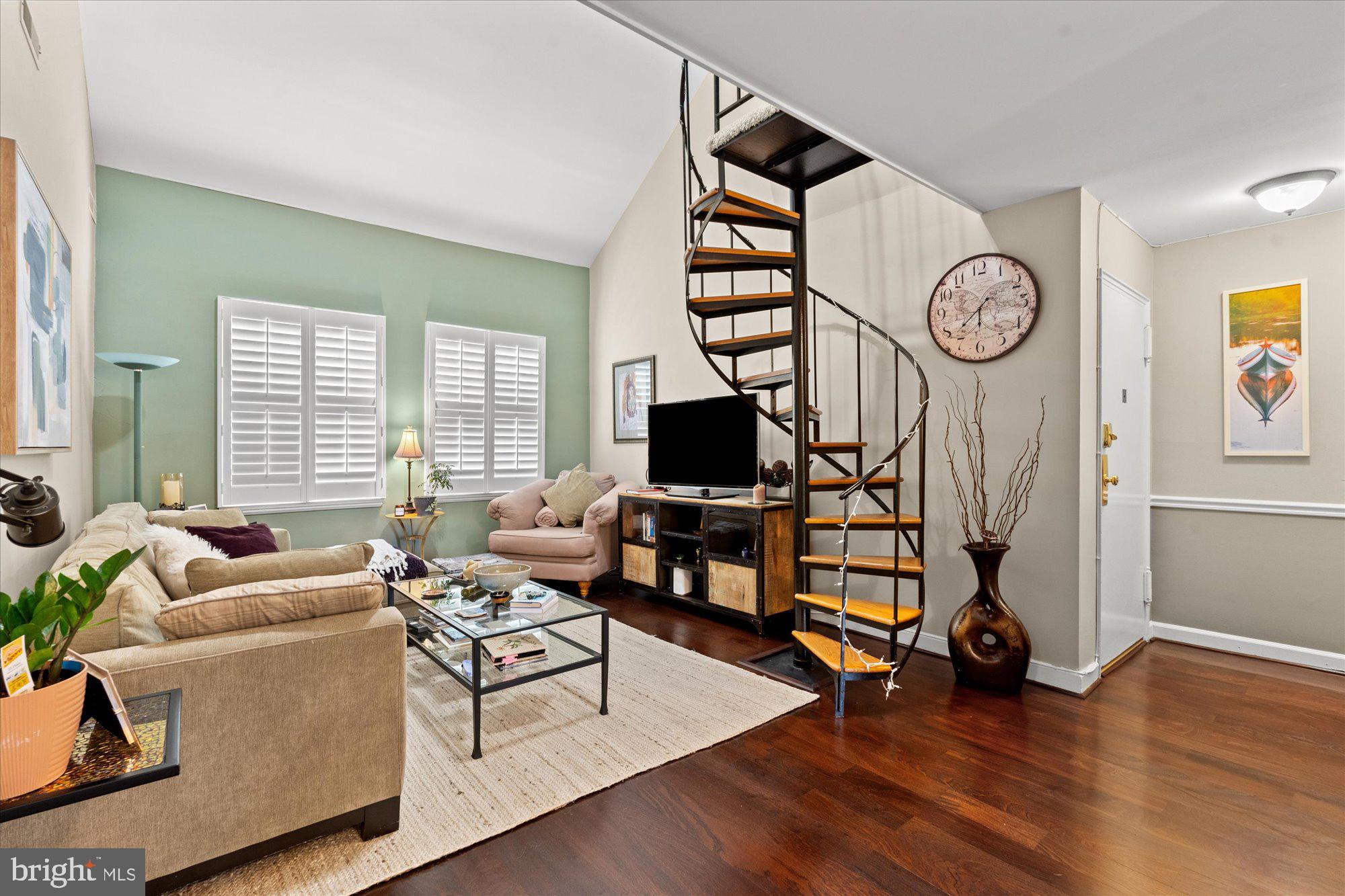3035 S BUCHANAN ST #C2