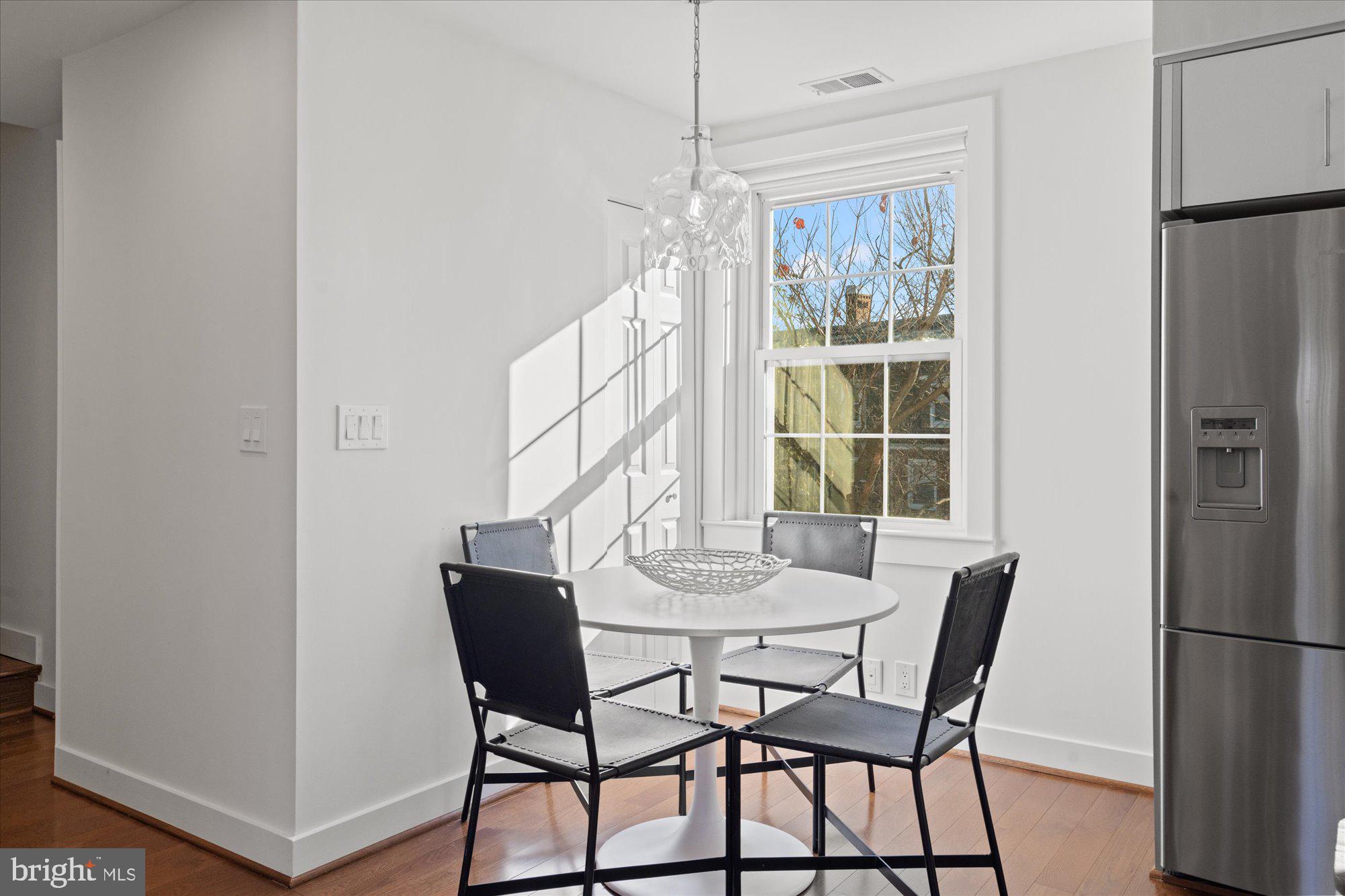 3361 S WAKEFIELD STREET B1