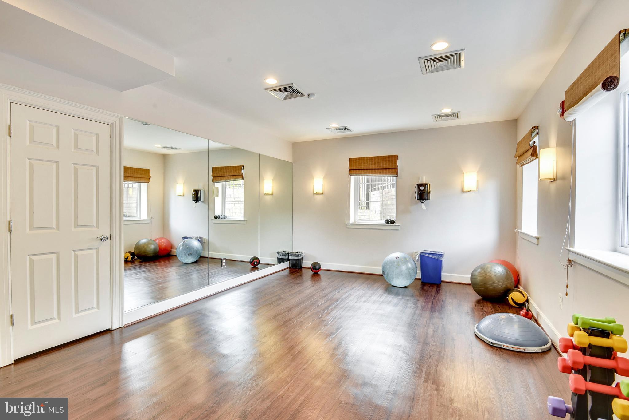 4113 S FOUR MILE RUN DRIVE 302