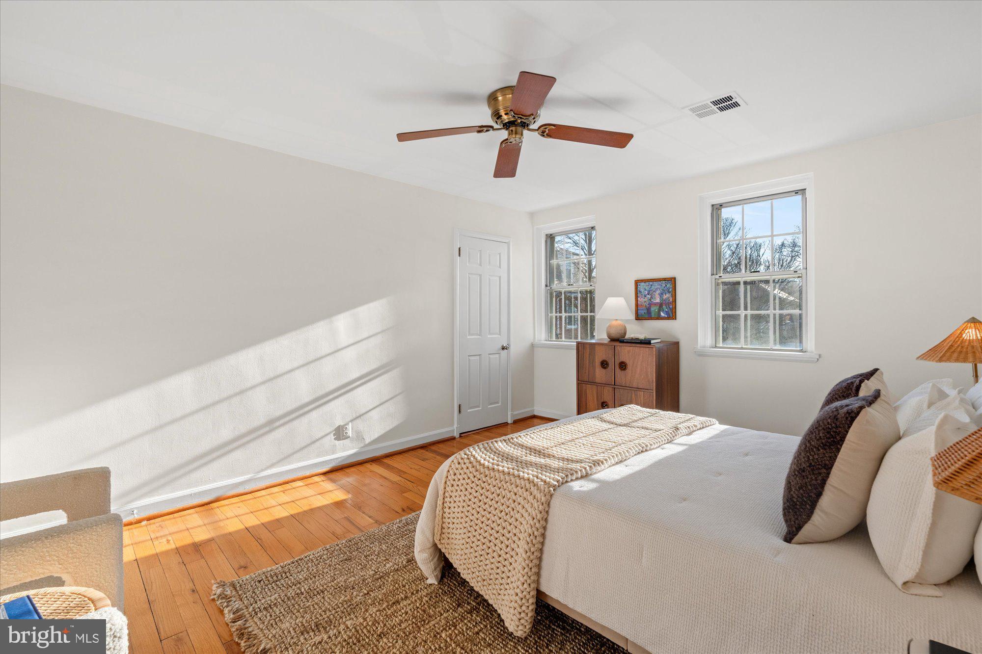 3013 S BUCHANAN STREET