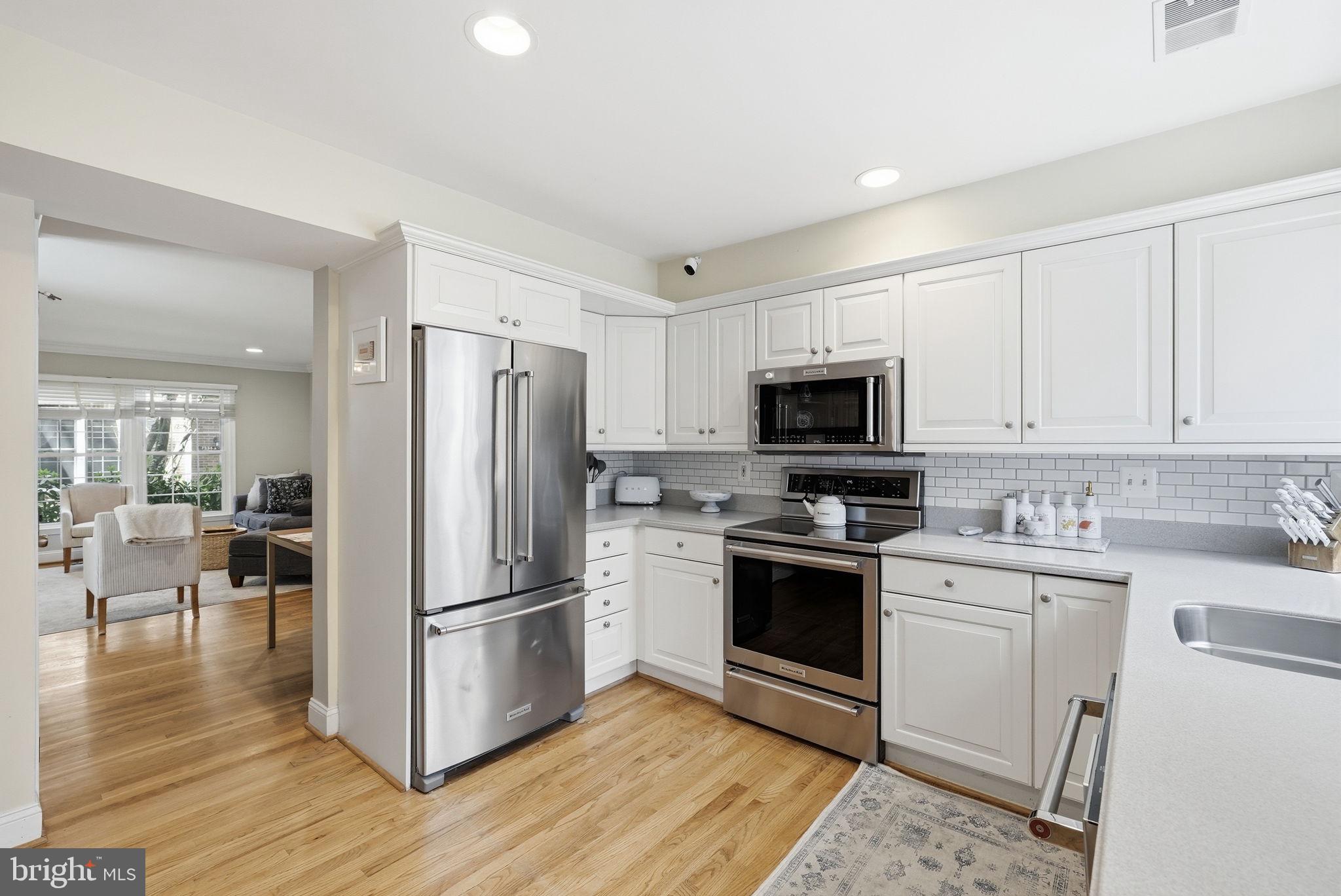 2556 S ARLINGTON MILL DR C 3