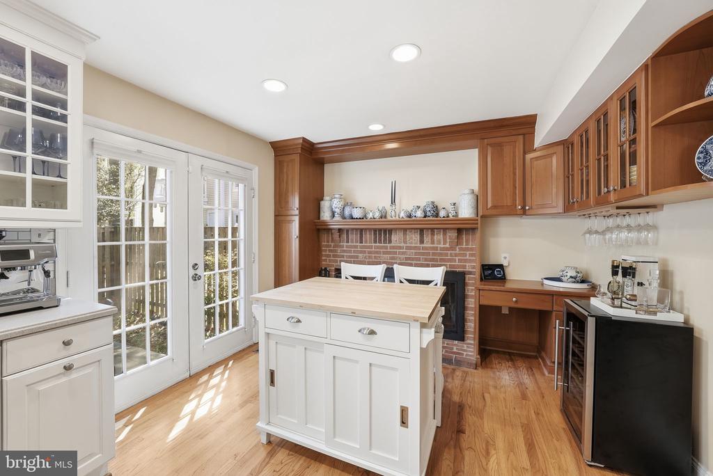 2556 S ARLINGTON MILL DR C 3