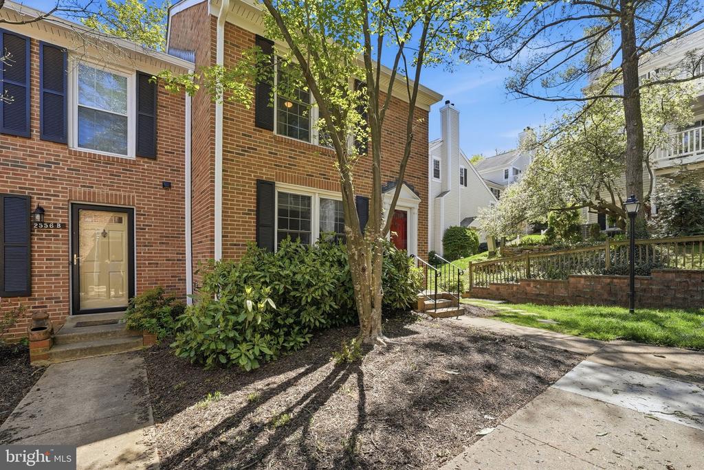 2556 S ARLINGTON MILL DR C 3