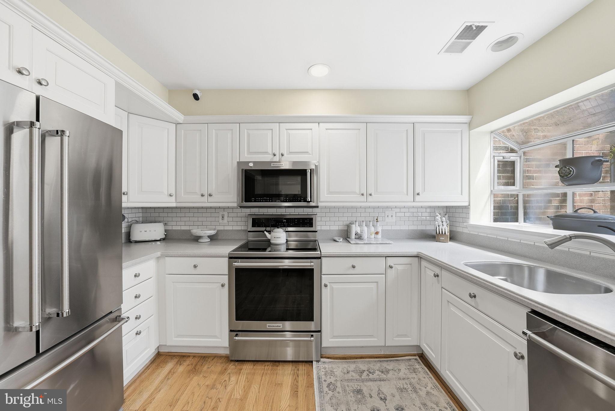 2556 S ARLINGTON MILL DR C 3