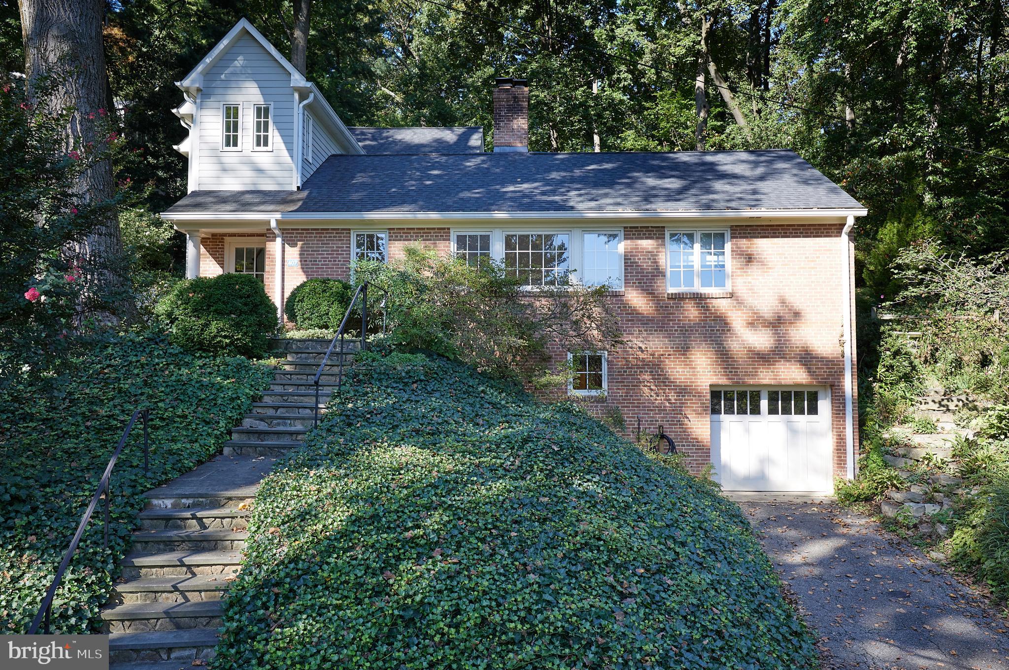 407 W Alexandria Ave