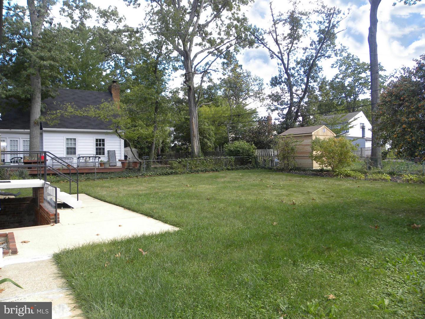 716 N Overlook Dr