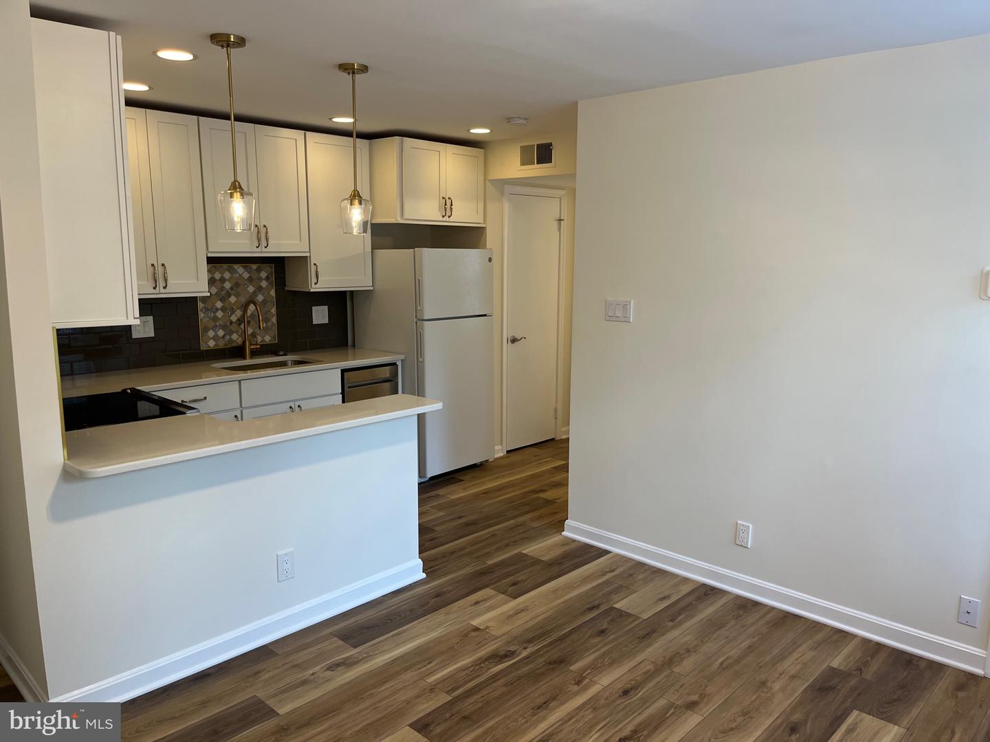 307-A Duncan Ave E #A