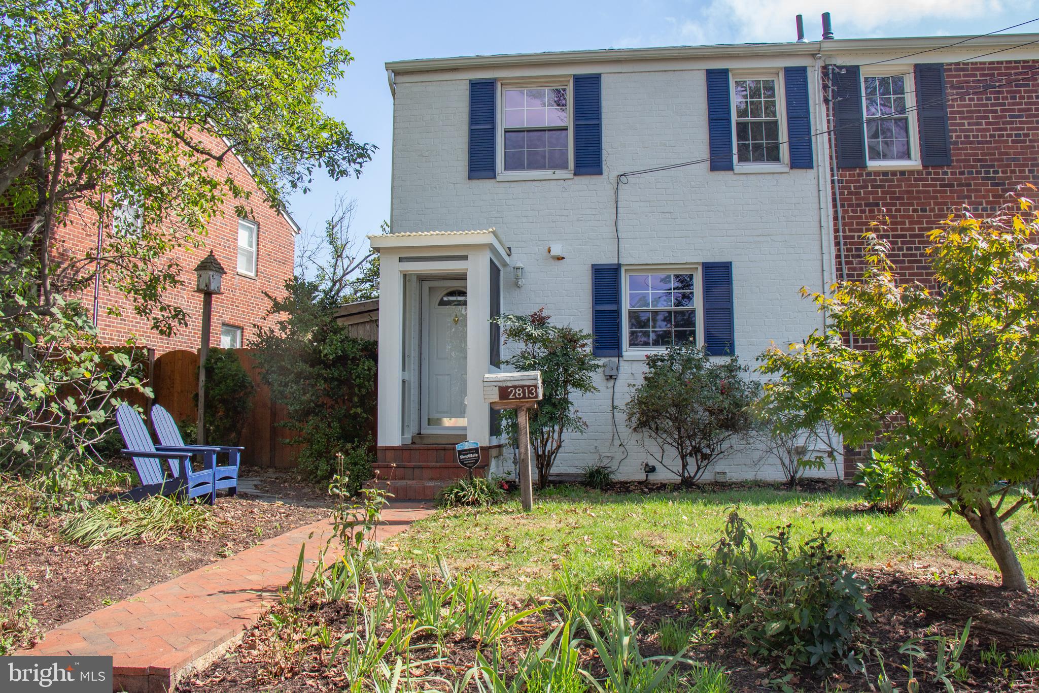 2813 Mosby St