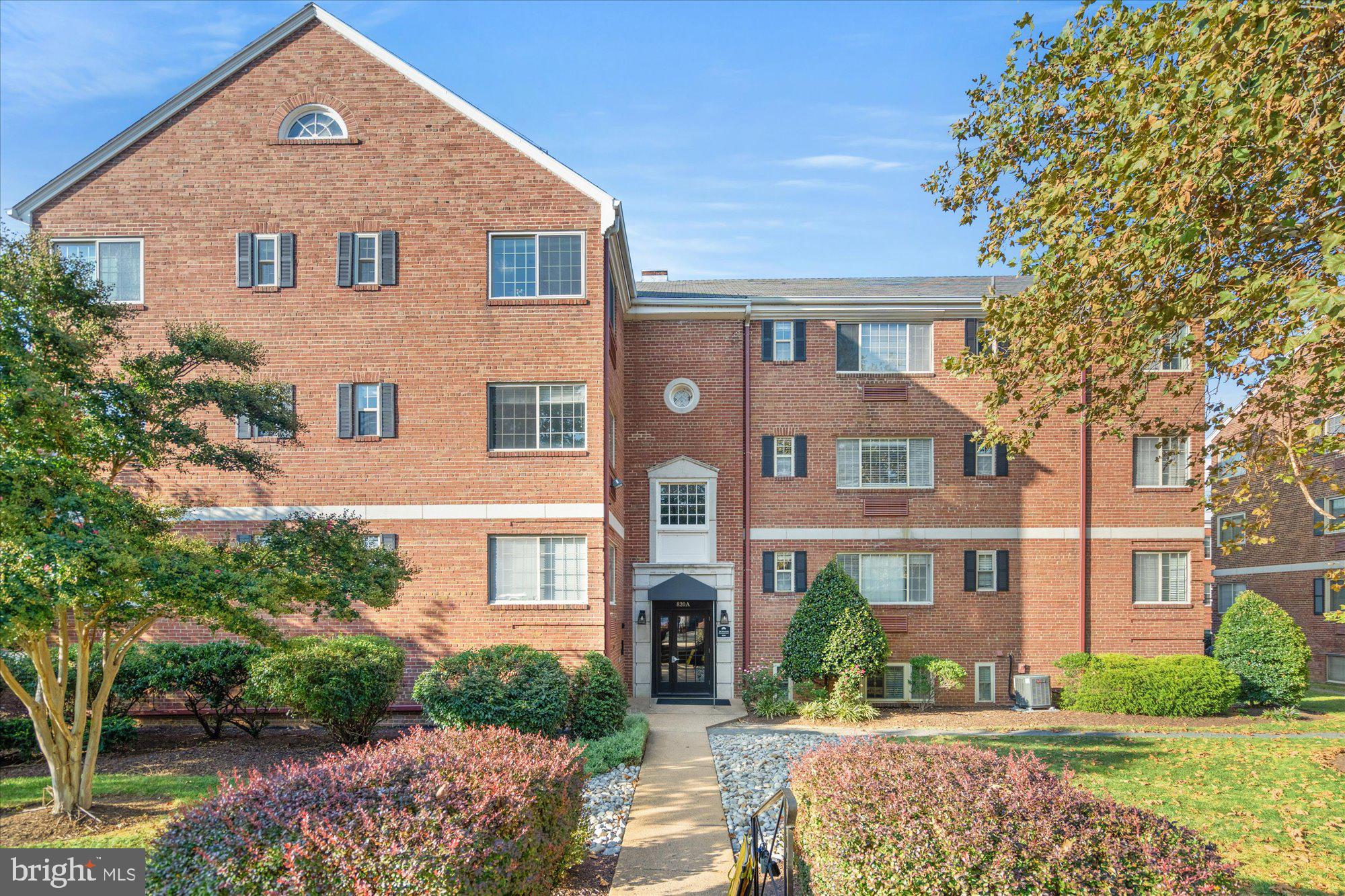 820-A S Washington St #327