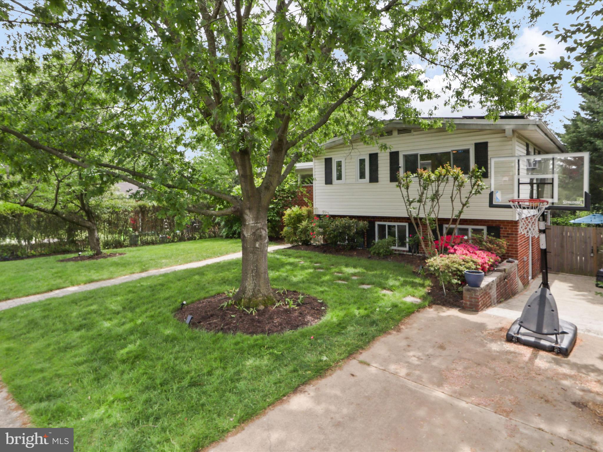 5002 Richenbacher Ave
