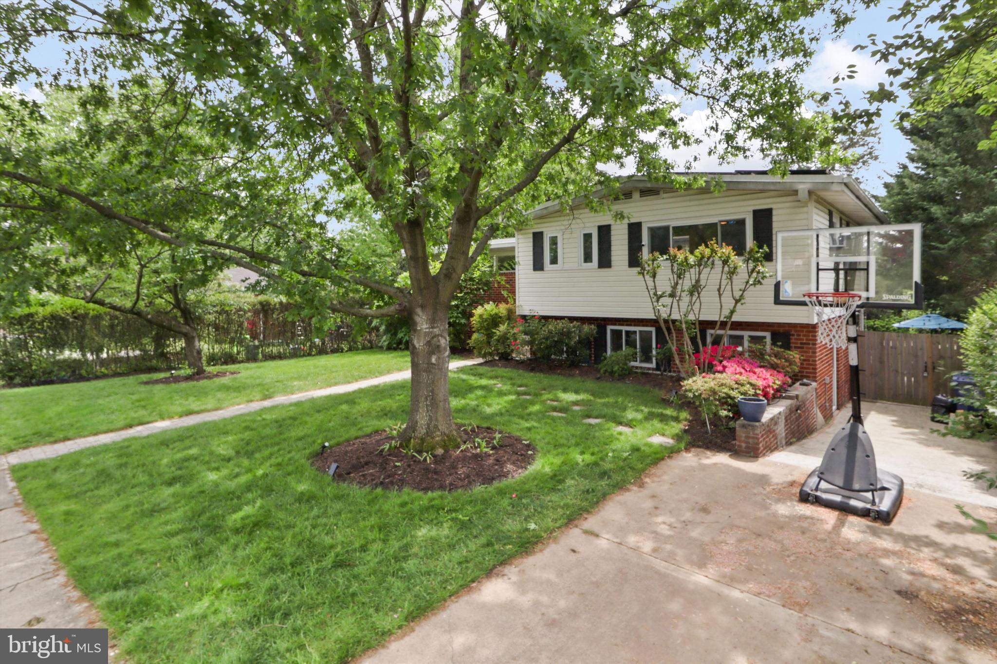 5002 Richenbacher Ave