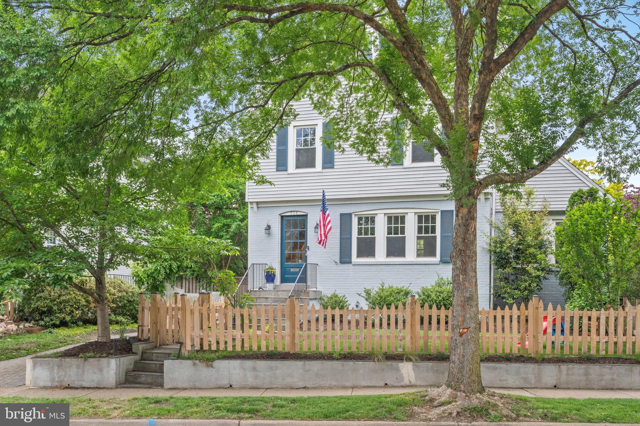 804 Russell Rd